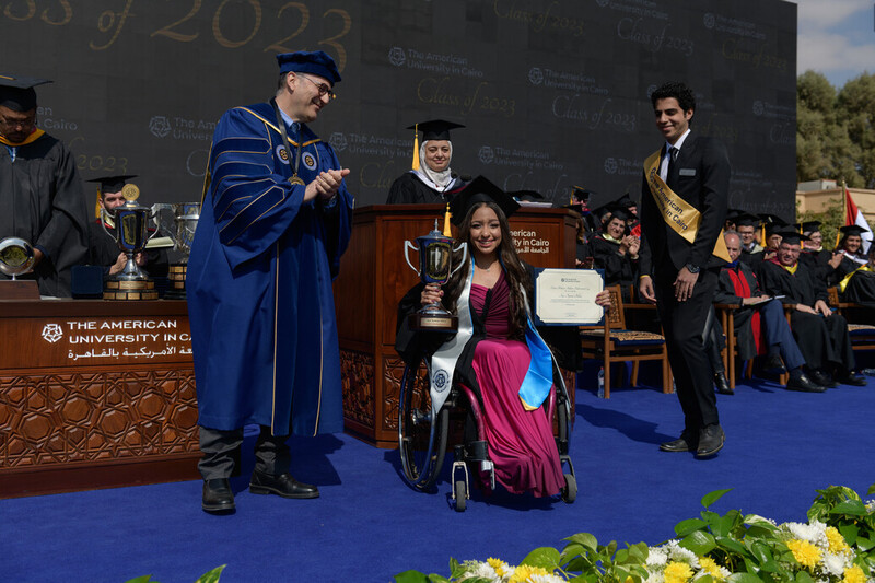 Aya Abbas Receives the Omar Mohsen Award
