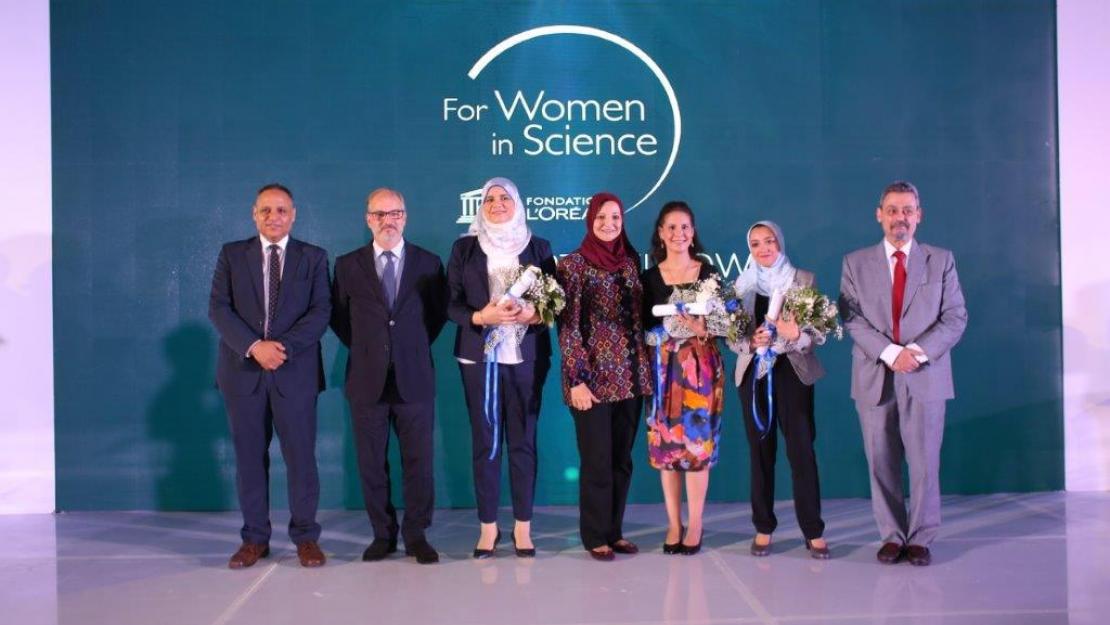 AUC PhD Student Wins L'OREAL-UNESCO For Women in Science Award