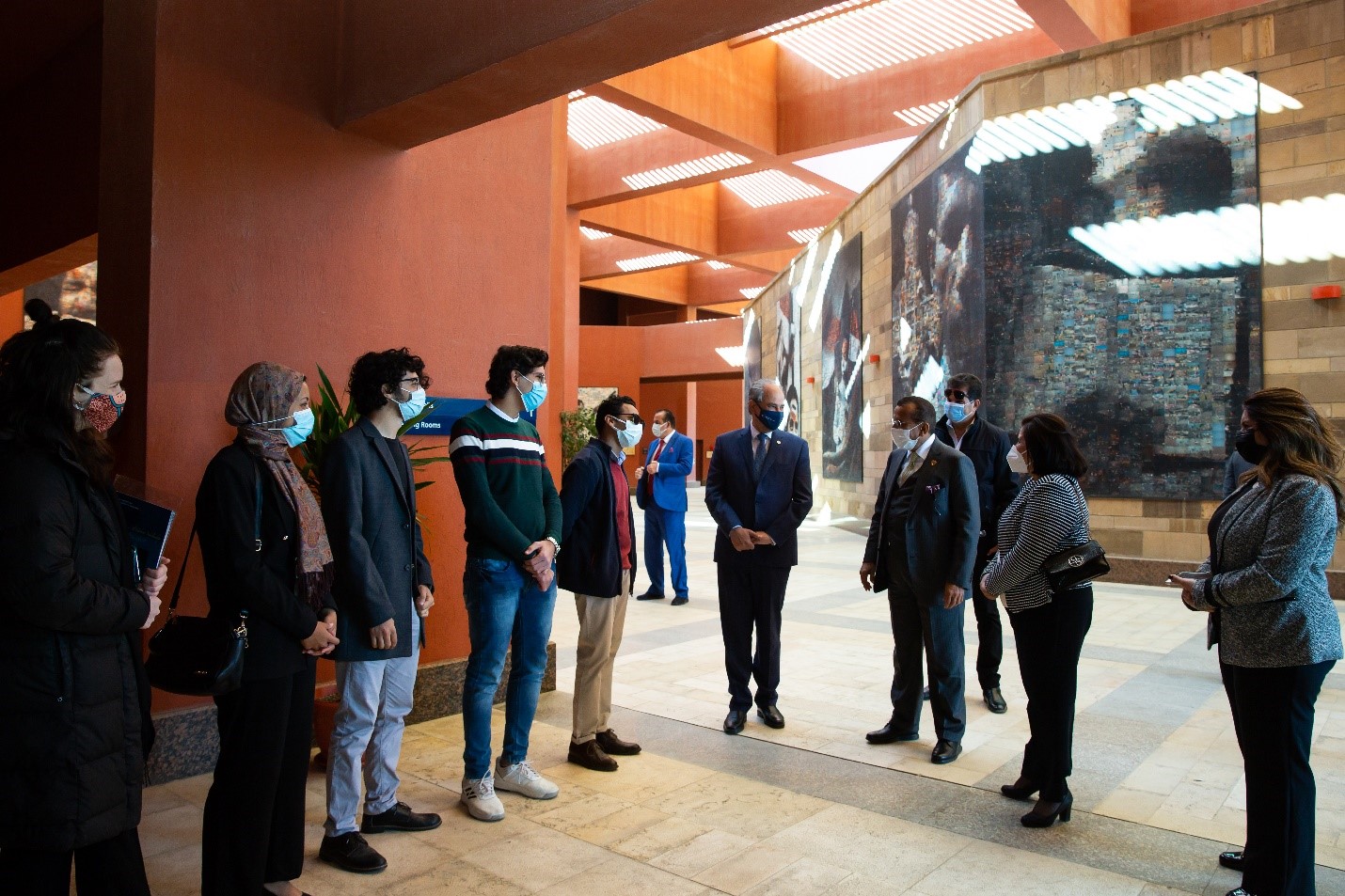 Al Habtoor Visits AUC