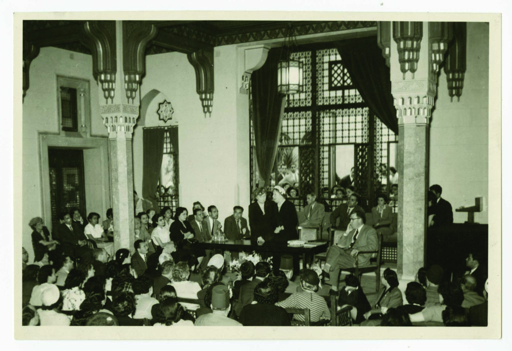 cent/ Helen Keller visits AUC