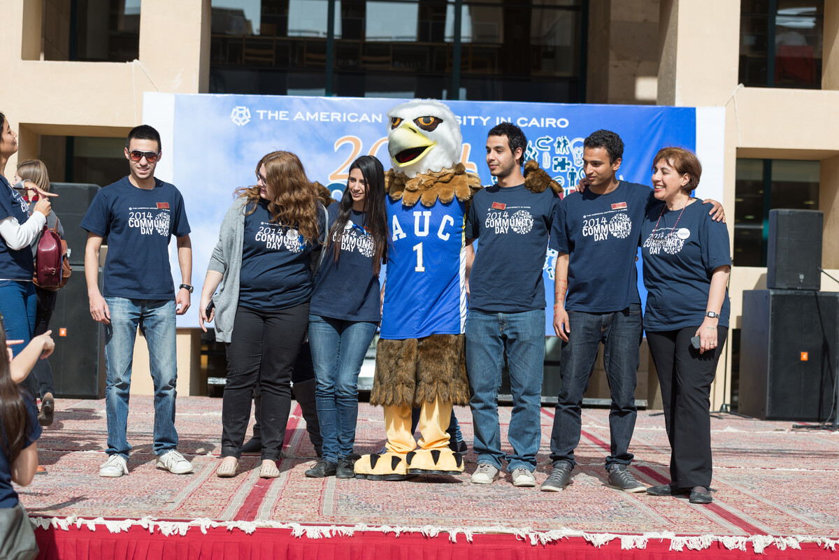 auc students with mascot