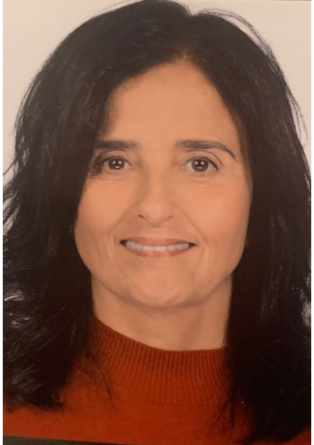 Headshot of a woman smiling