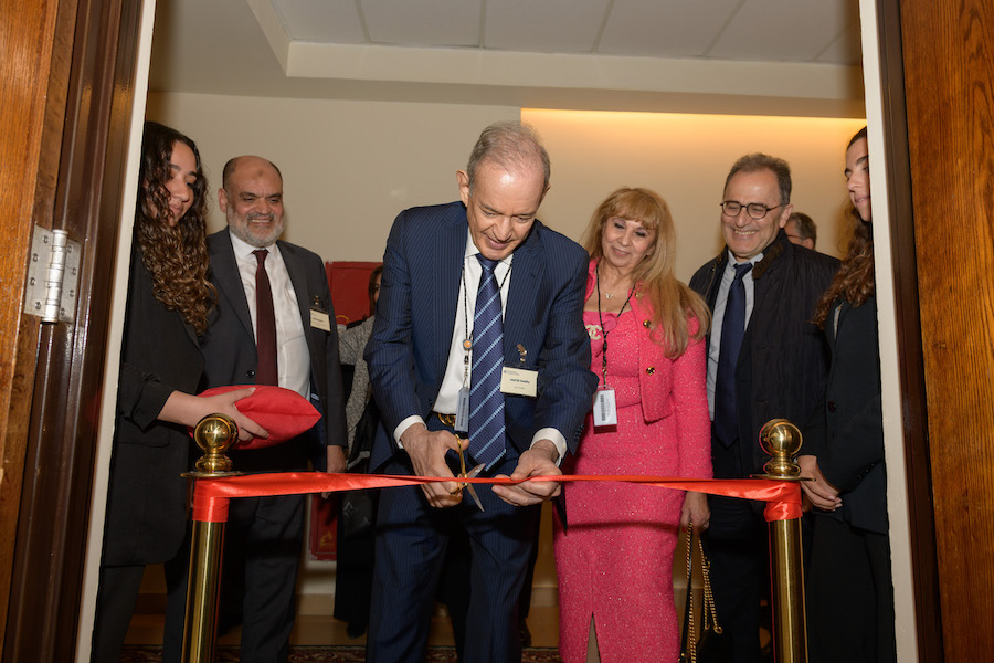 AUC Trustee Dr. Atef Eltoukhy cutting the ribbon