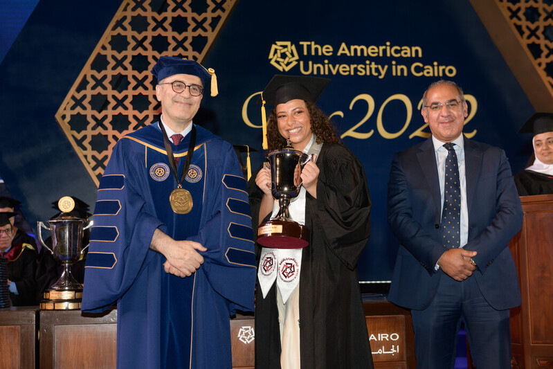 Tia Ashraf receives award
