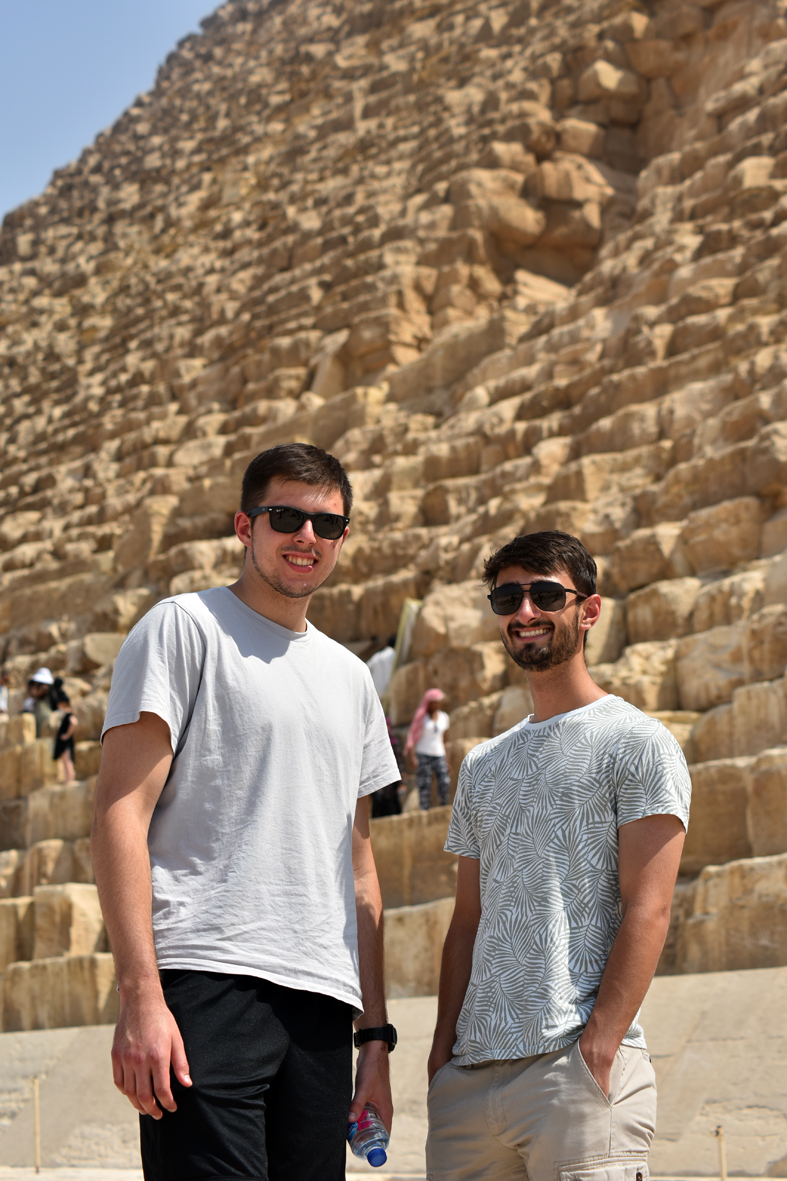 Buniowski and Yantis at the Pyramids