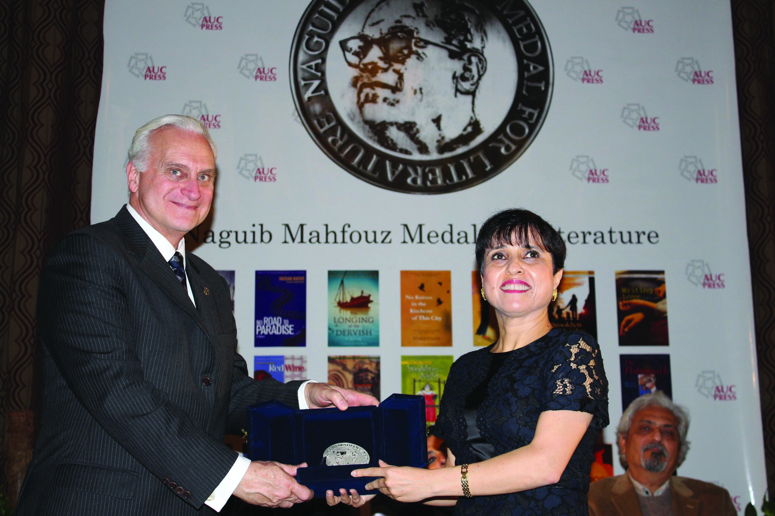 AUsCenes: News@AUC Roundup