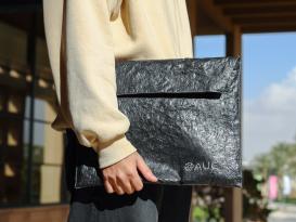Reusable laptop sleeve