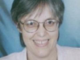 Picture of professor Elisabeth Yoder