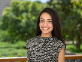 Headshot of maryam muayyad student at TLG program in AUC