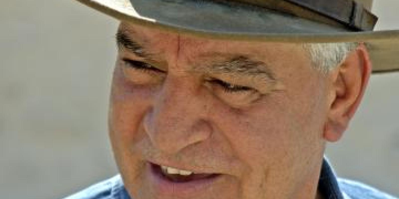 zahi hawass