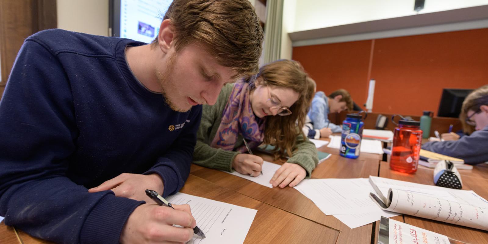 international-students-class-arabic