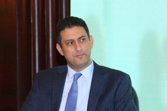 Assistant Professor and Abdul Latif Jameel Endowed Chair of Entrepreneurship Ayman Ismail moderating a session on entrepreneurship in Egypt