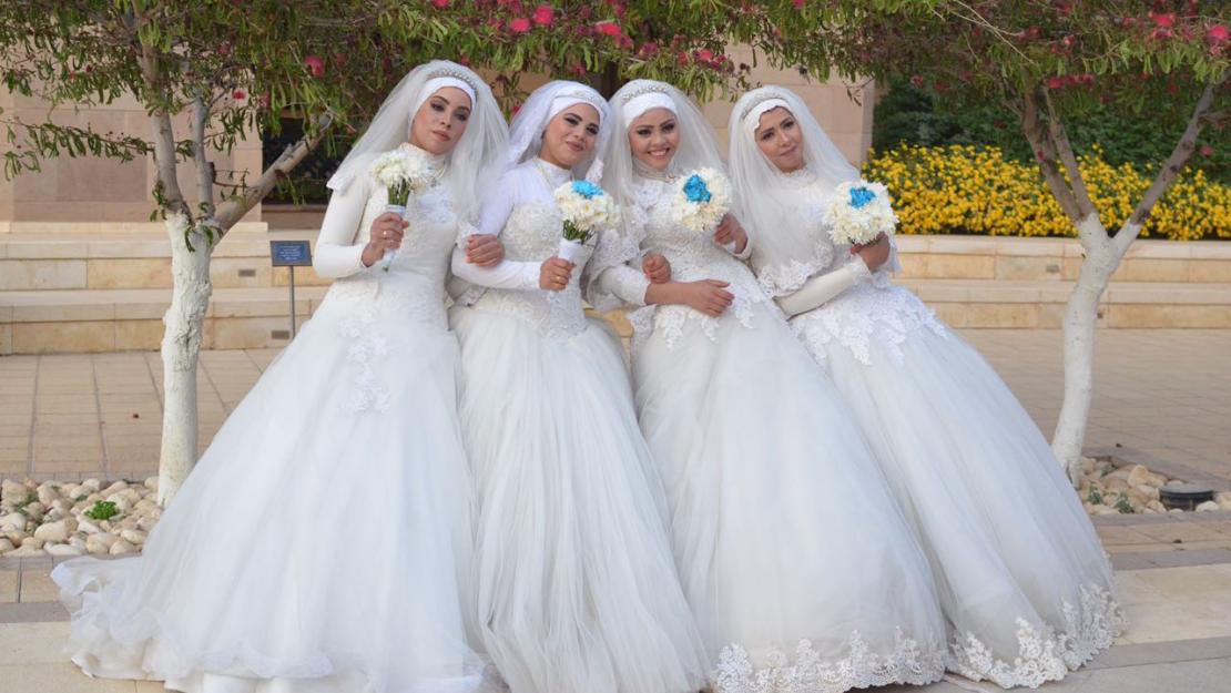 Married On Campus Volunteers In Action Holds 13th Group Wedding