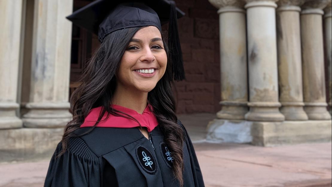 Dalia Abbas '13 receives the Harvard Intellectual Contribution Award