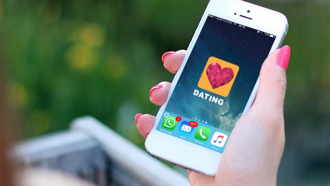 Sociology Professor Michael Ryan examines the growing popularity of online dating