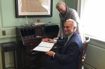 Harvard Signing