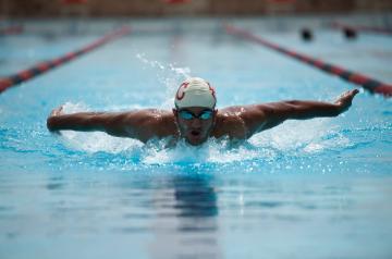 AUC swimming