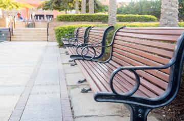 Benches AUC