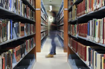 AUC library shelves