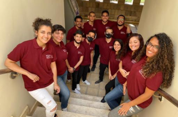 AUC Resident Advisors taking a group picture