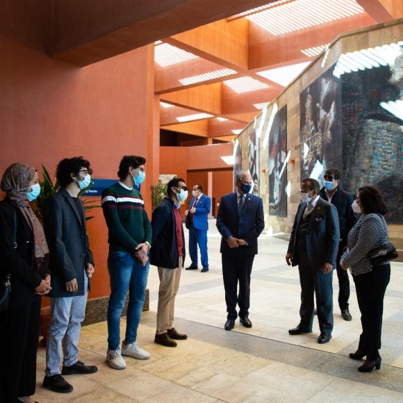 Al Habtoor Visits AUC