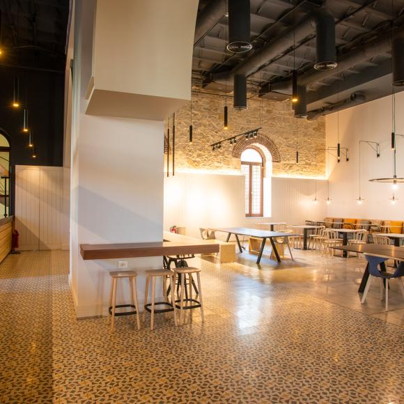 Seats and tables in a cafeteria